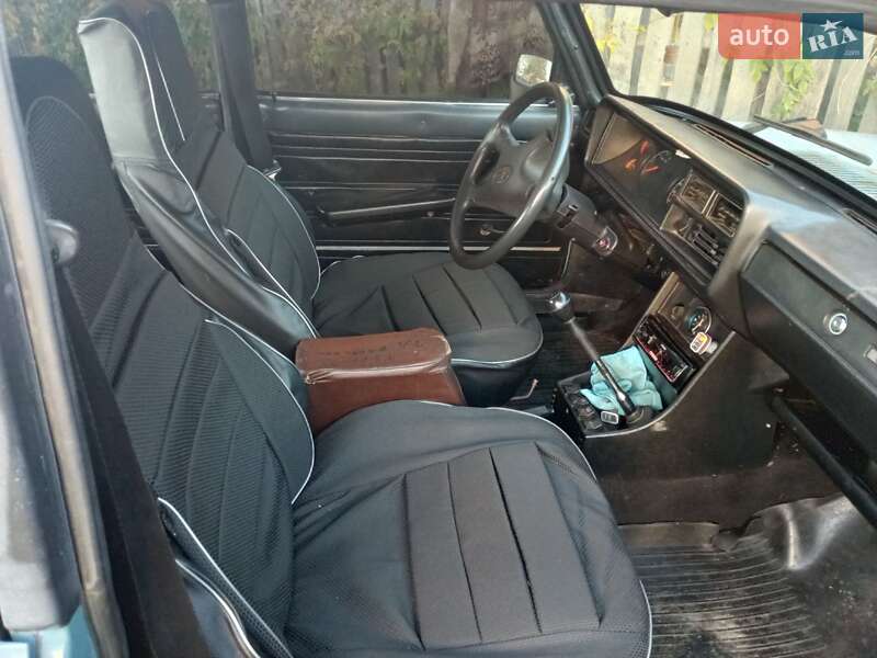 Седан ВАЗ / Lada 2107 2005 в Олевську