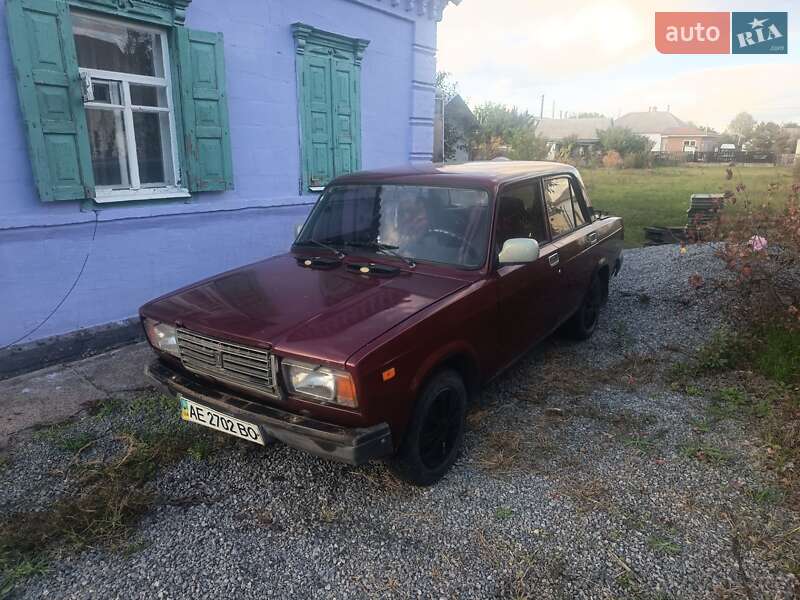 Седан ВАЗ / Lada 2107 2007 в Днепре