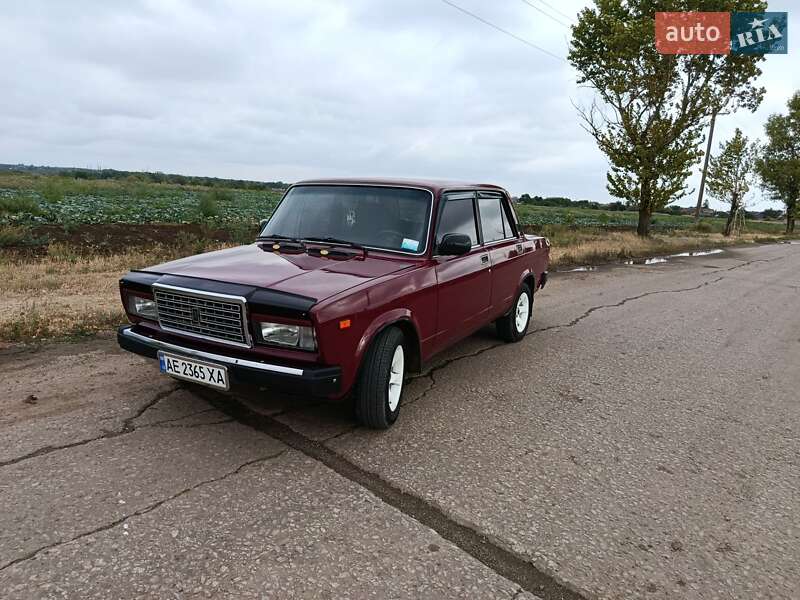 Седан ВАЗ / Lada 2107 2004 в Нікополі фото 7 Седан ВАЗ / Lada 2107 2004 в Нікополі
