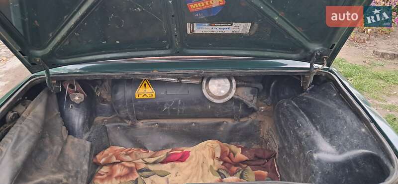 Седан ВАЗ / Lada 2107 1996 в Днепре