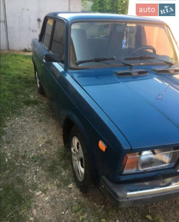 Седан ВАЗ / Lada 2107 2002 в Чорткове фото Седан ВАЗ / Lada 2107 2002 в Чорткове