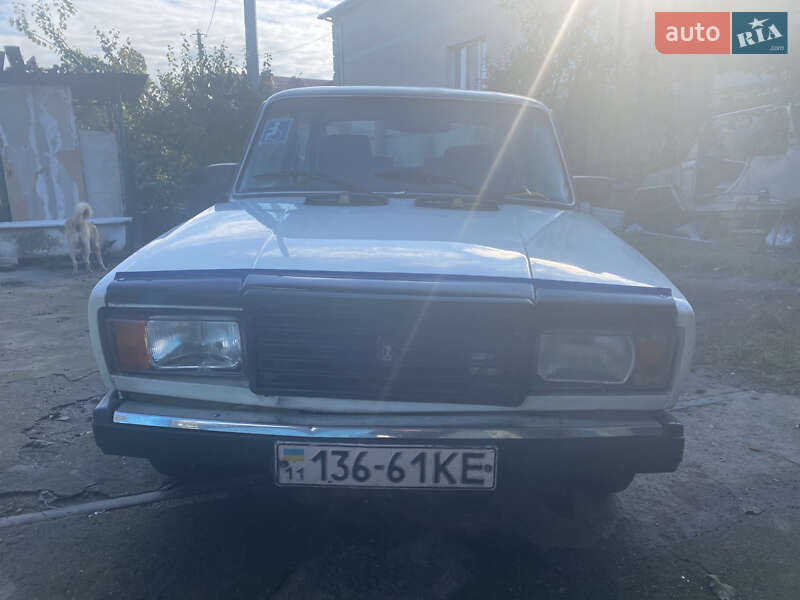 Седан ВАЗ / Lada 2107 1998 в Виннице