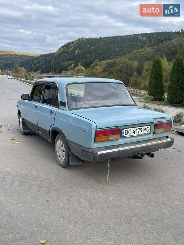 Седан ВАЗ / Lada 2107 1988 в Сколе фото 3 Седан ВАЗ / Lada 2107 1988 в Сколе