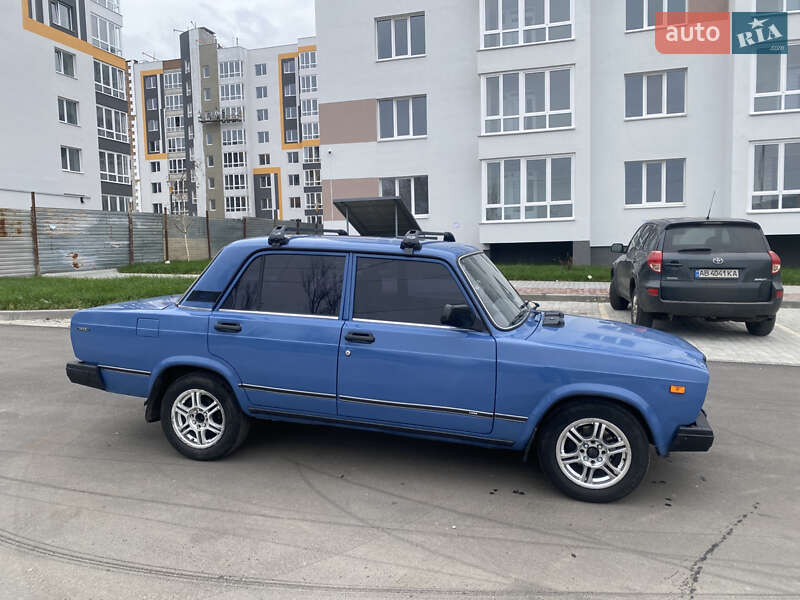 Седан ВАЗ / Lada 2107 2006 в Виннице