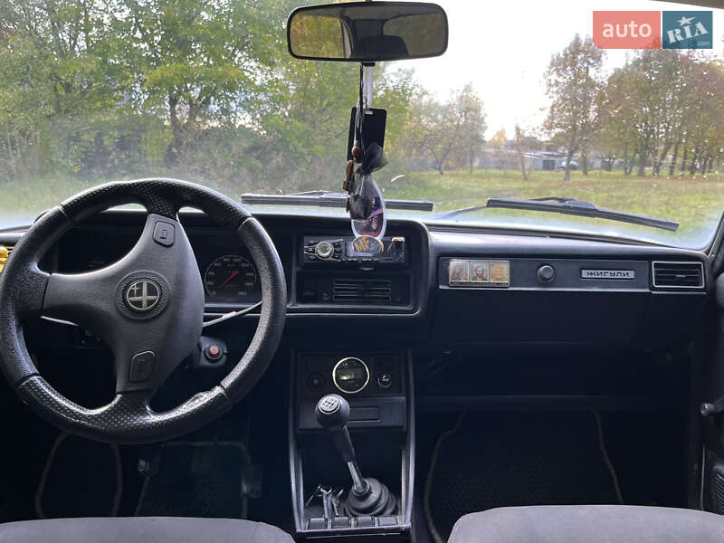 Седан ВАЗ / Lada 2107 1996 в Чернигове