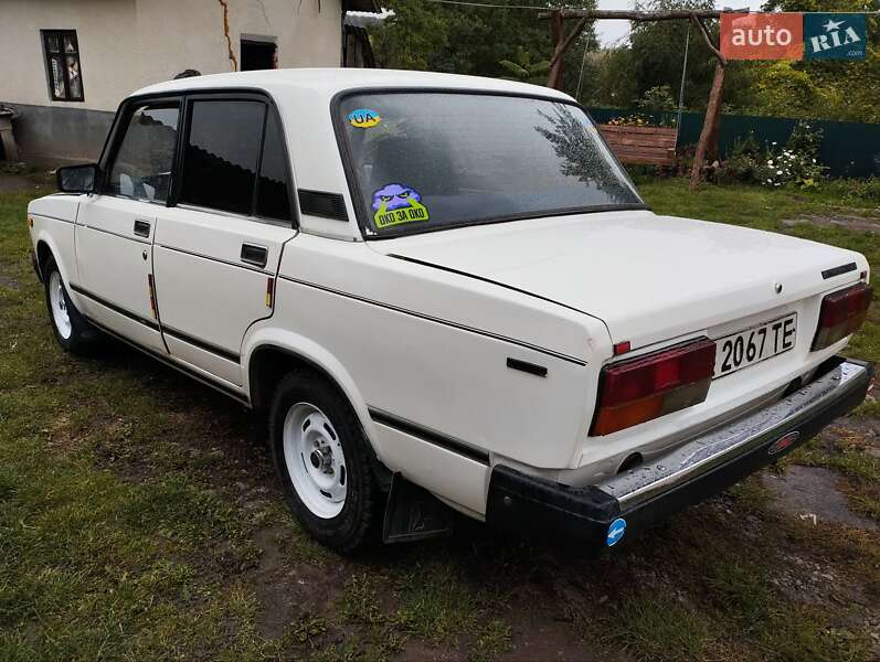 Седан ВАЗ / Lada 2107 1989 в Теребовле