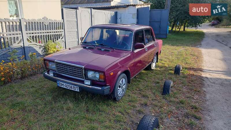 Седан ВАЗ 2107 2003 в 