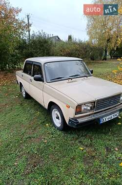 Седан ВАЗ 2107 1986 в  Седан ВАЗ 2107 1986 в