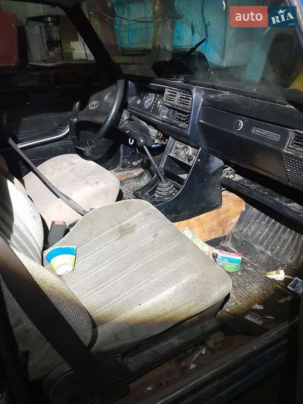 Седан ВАЗ / Lada 2107 1999 в Луцке фото 3 Седан ВАЗ / Lada 2107 1999 в Луцке