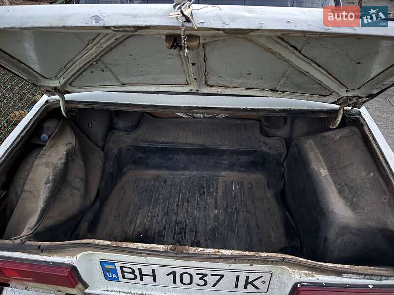 Седан ВАЗ / Lada 2107 1995 в Белгороде-Днестровском