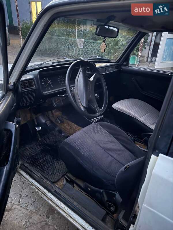 Седан ВАЗ / Lada 2107 1995 в Белгороде-Днестровском