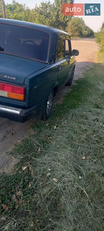 Седан ВАЗ / Lada 2107 2004 в Горішніх Плавнях фото 7 Седан ВАЗ / Lada 2107 2004 в Горішніх Плавнях