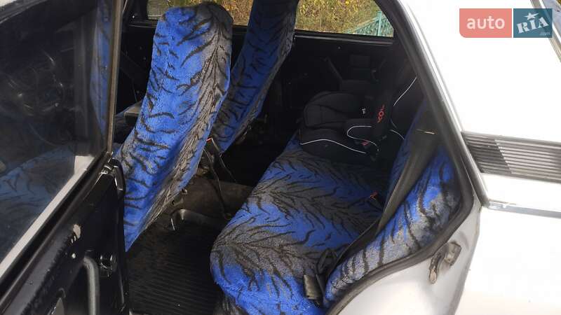 Седан ВАЗ / Lada 2107 1996 в Кременчуці фото 4 Седан ВАЗ / Lada 2107 1996 в Кременчуці