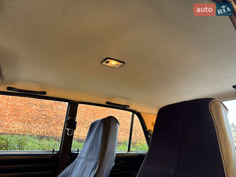 Седан ВАЗ / Lada 2107 2000 в Чернігові