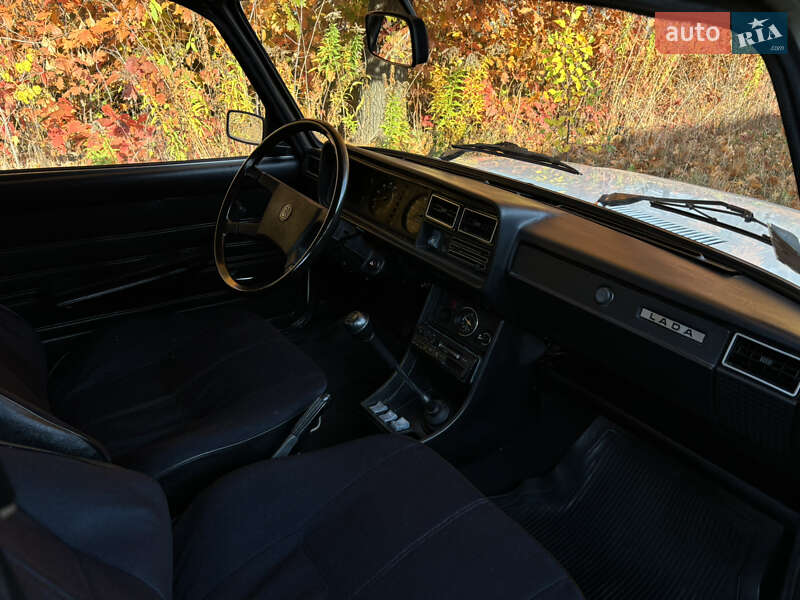 Седан ВАЗ / Lada 2107 2000 в Чернігові