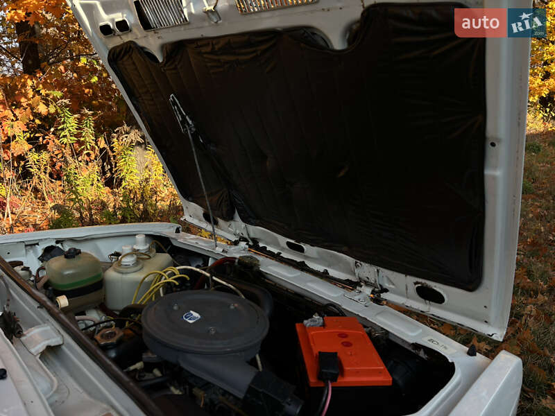 Седан ВАЗ / Lada 2107 2000 в Чернігові