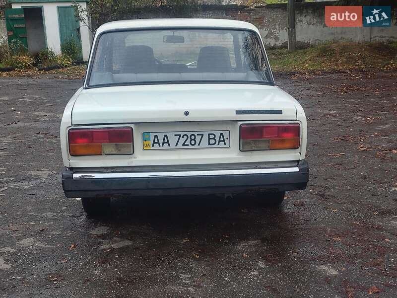 Седан ВАЗ / Lada 2107 2007 в Радомишлі фото 3 Седан ВАЗ / Lada 2107 2007 в Радомишлі