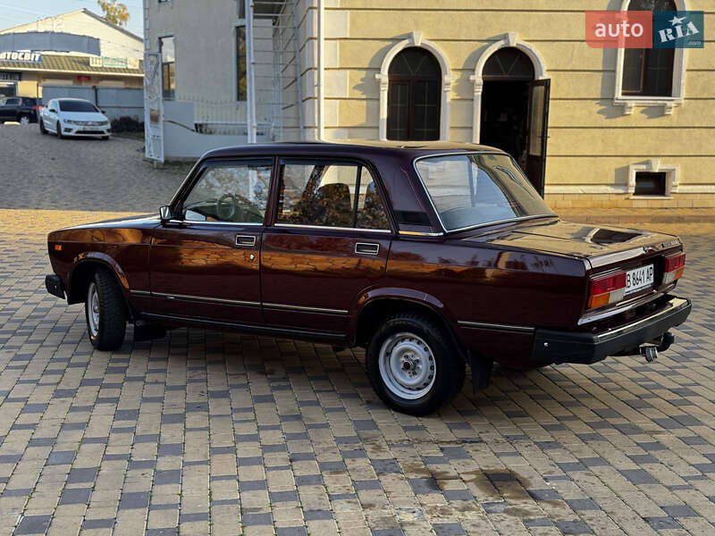 Седан ВАЗ / Lada 2107 2007 в Могилев-Подольске фото 6 Седан ВАЗ / Lada 2107 2007 в Могилев-Подольске