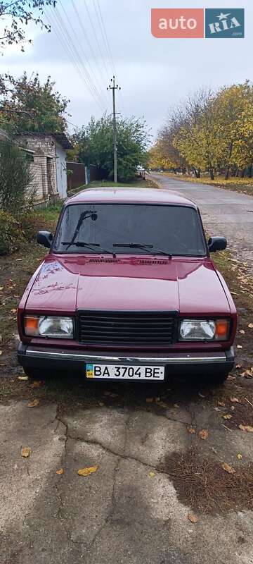 Седан ВАЗ / Lada 2107 2004 в Новоукраїнці