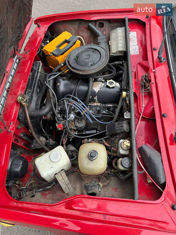 Седан ВАЗ / Lada 2107 1993 в Киеве