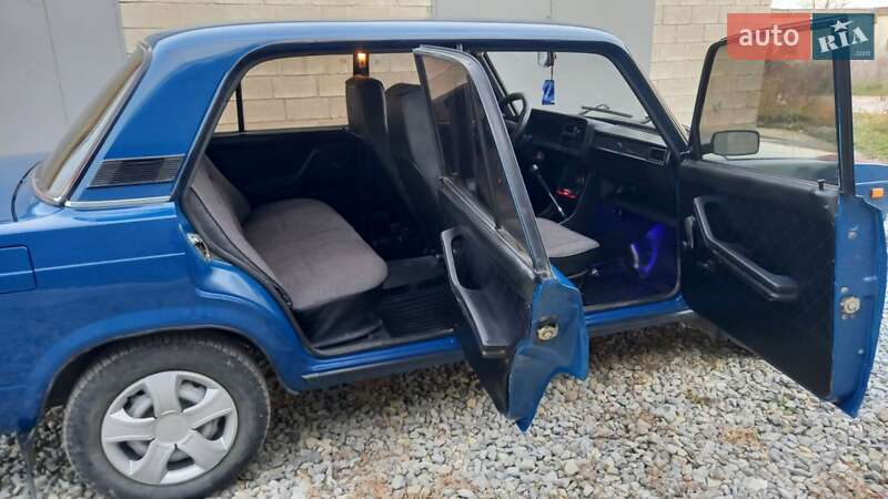 Седан ВАЗ / Lada 2107 2002 в Чорткове