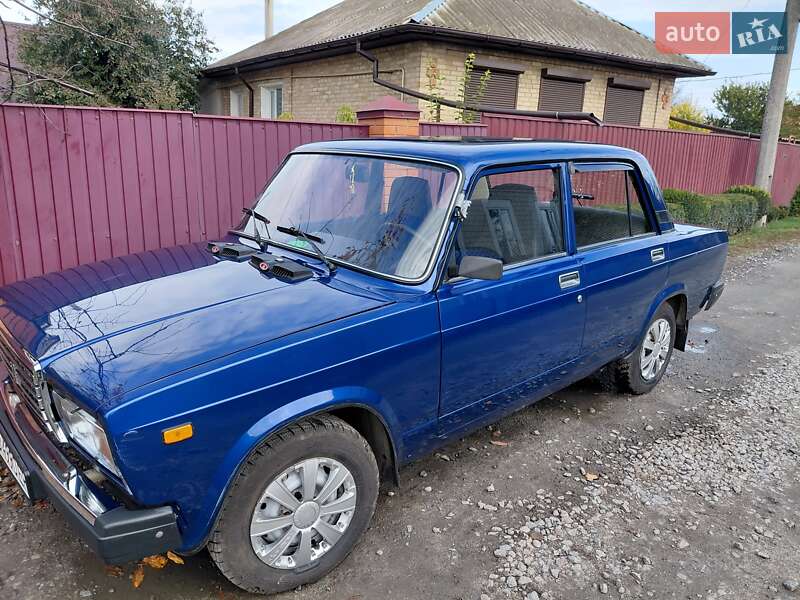 Седан ВАЗ / Lada 2107 2008 в Нежине фото 2 Седан ВАЗ / Lada 2107 2008 в Нежине