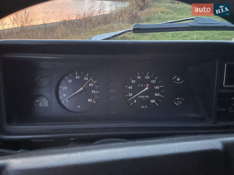 Седан ВАЗ / Lada 2107 1988 в Киеве фото 3 Седан ВАЗ / Lada 2107 1988 в Киеве