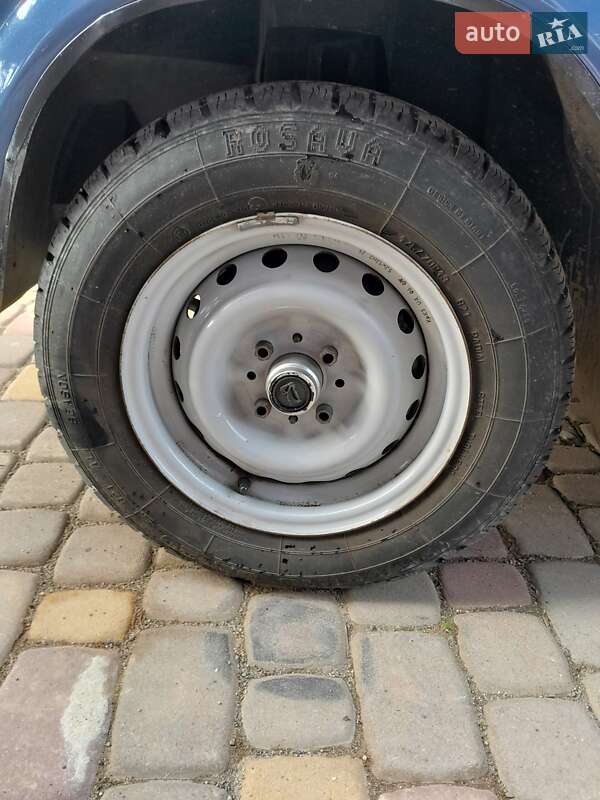 Седан ВАЗ / Lada 2107 2006 в Берегово