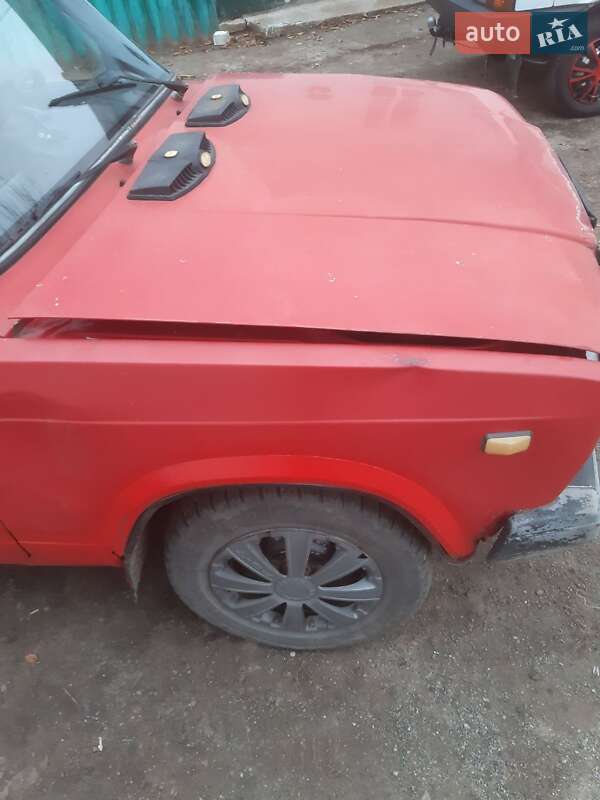 Седан ВАЗ / Lada 2107 1995 в Шполе