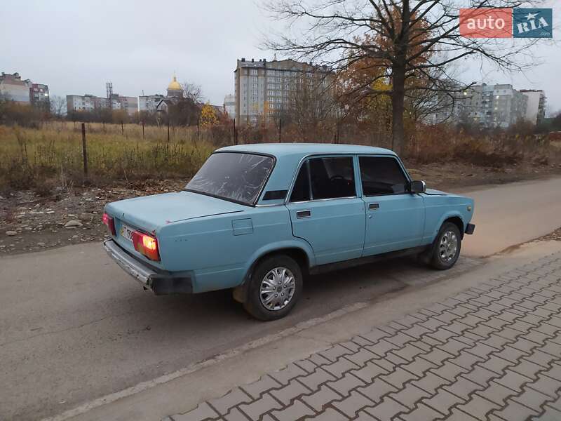 Седан ВАЗ / Lada 2107 1989 в Калуше