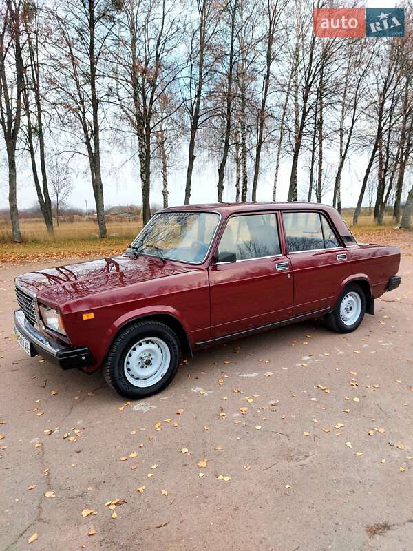 Седан ВАЗ / Lada 2107 2007 в Тростянце