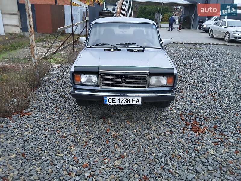 Седан ВАЗ / Lada 2107 2007 в Хотині