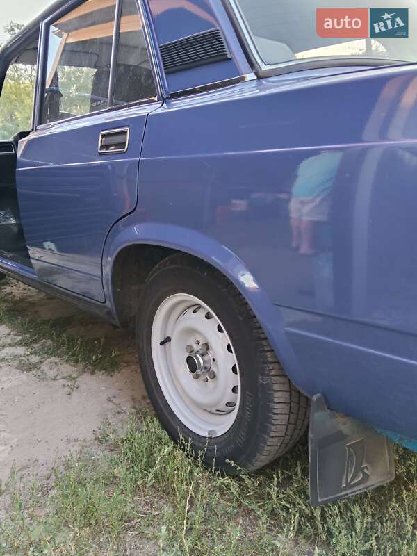 Седан ВАЗ / Lada 2107 2005 в Харкові