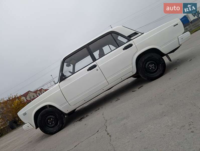 Седан ВАЗ / Lada 2107 1991 в Хотине фото 7 Седан ВАЗ / Lada 2107 1991 в Хотине