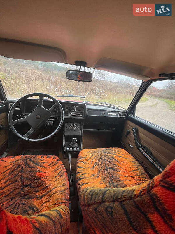 Седан ВАЗ / Lada 2107 1985 в Бережанах