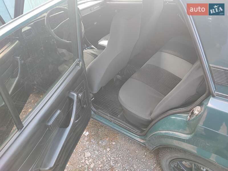 Седан ВАЗ / Lada 2107 2006 в Синельниково