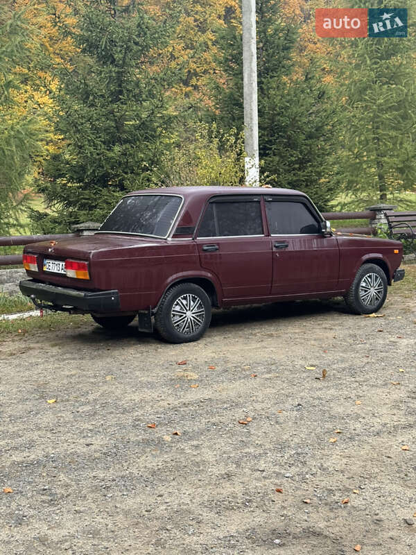 Седан ВАЗ / Lada 2107 2006 в Сокирянах