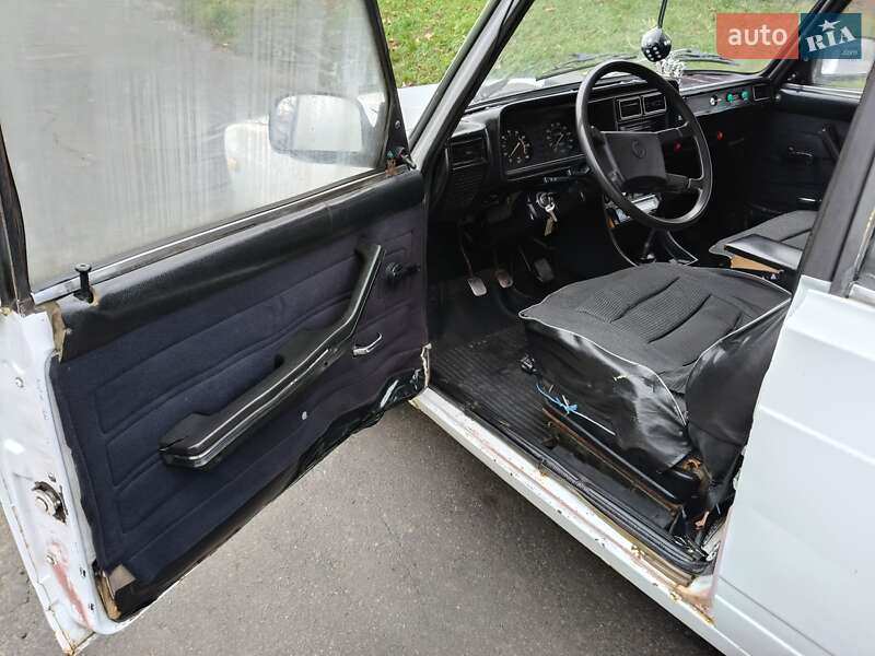 Седан ВАЗ / Lada 2107 1992 в Лысянке