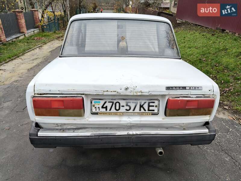 Седан ВАЗ / Lada 2107 1992 в Лысянке