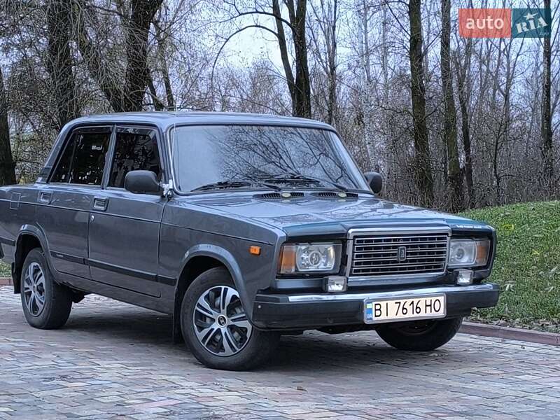 Седан ВАЗ / Lada 2107 2008 в Миргороде