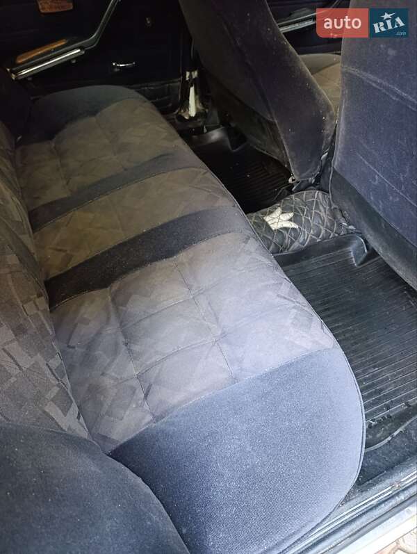 Седан ВАЗ / Lada 2107 1990 в Днепре фото 7 Седан ВАЗ / Lada 2107 1990 в Днепре