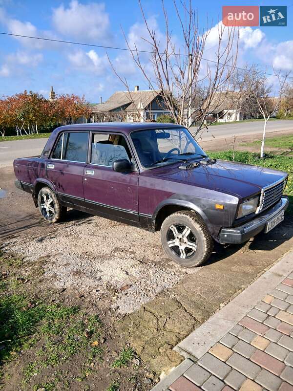 Седан ВАЗ / Lada 2107 1999 в Мирному фото 2 Седан ВАЗ / Lada 2107 1999 в Мирному