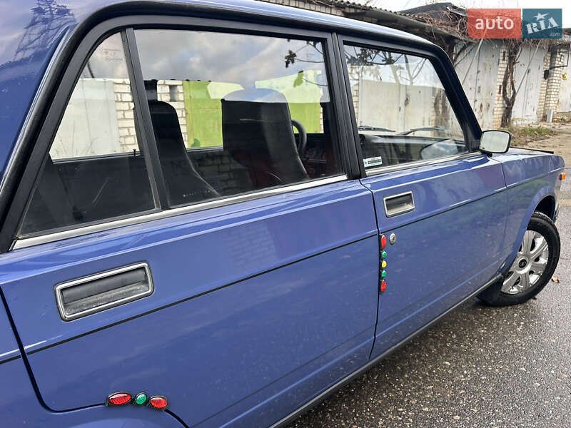 Седан ВАЗ / Lada 2107 2003 в Николаеве фото 18 Седан ВАЗ / Lada 2107 2003 в Николаеве