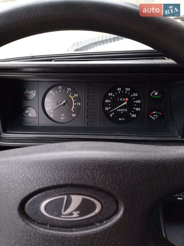 Седан ВАЗ / Lada 2107 2002 в Харькове