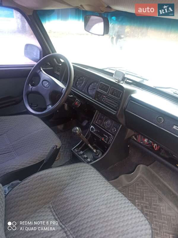 Седан ВАЗ / Lada 2107 2004 в Запоріжжі фото 10 Седан ВАЗ / Lada 2107 2004 в Запоріжжі