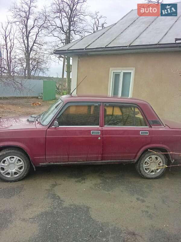 Седан ВАЗ / Lada 2107 2004 в Джулинке фото 3 Седан ВАЗ / Lada 2107 2004 в Джулинке