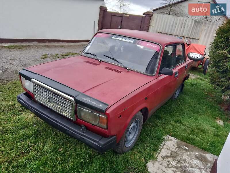 Седан ВАЗ / Lada 2107 1993 в Ровно фото 3 Седан ВАЗ / Lada 2107 1993 в Ровно