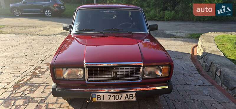 Седан ВАЗ / Lada 2107 2005 в Кременчуге фото 7 Седан ВАЗ / Lada 2107 2005 в Кременчуге