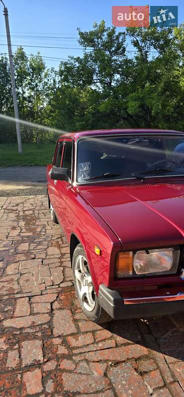 Седан ВАЗ / Lada 2107 2005 в Кременчуге фото 2 Седан ВАЗ / Lada 2107 2005 в Кременчуге