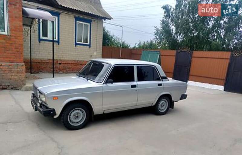 Седан ВАЗ / Lada 2107 2010 в Конотопе фото 3 Седан ВАЗ / Lada 2107 2010 в Конотопе